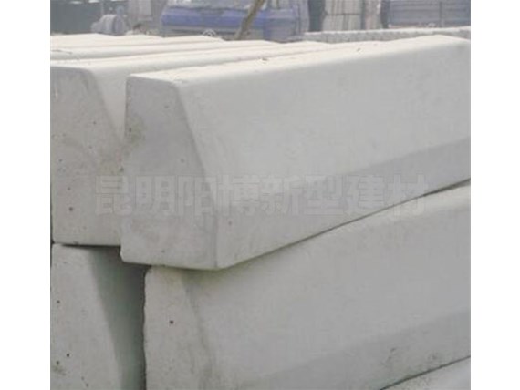 云南混凝土路沿石如何做好防水處理？ 